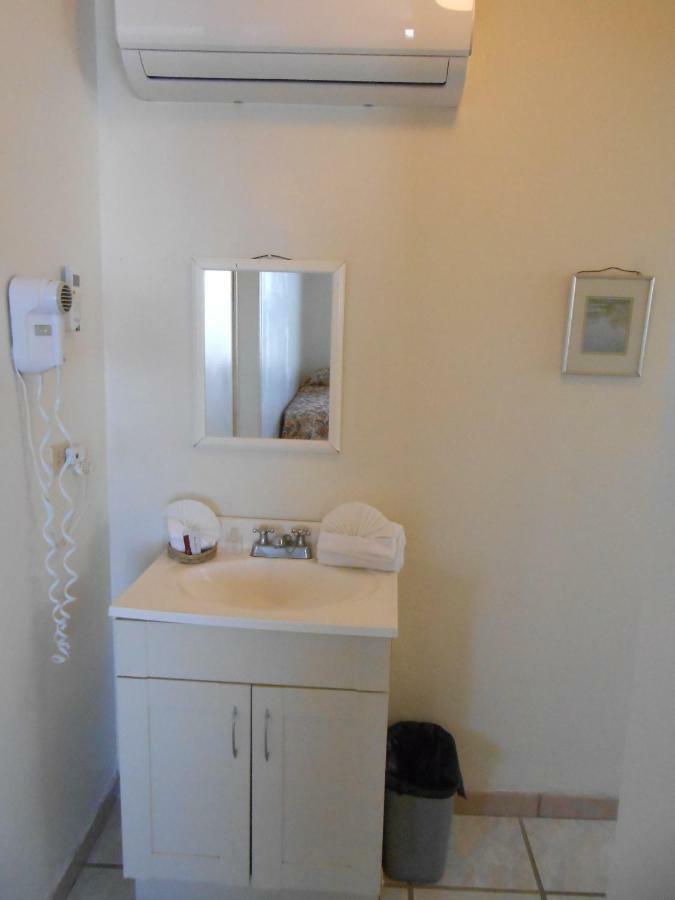 #55 Suite Bungalow Seaside Hotel & Victors Rv Park 圣费利佩 外观 照片